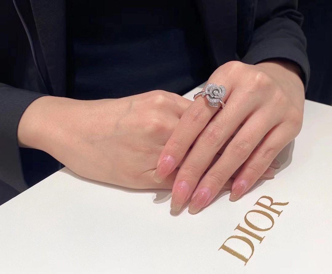 Dior diamond rose ring