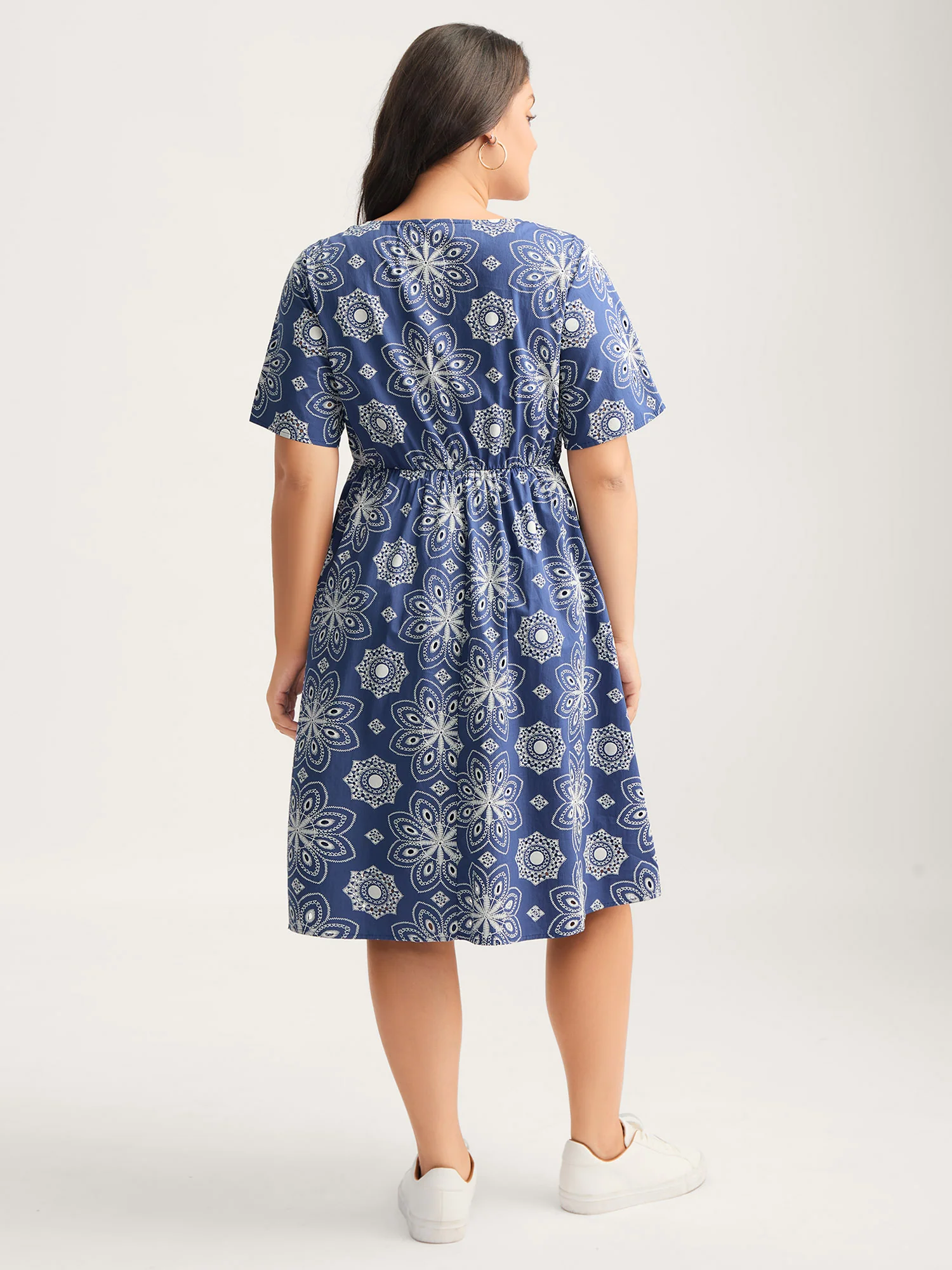 Cotton Large Floral Print Textured Pockets Midi Dress