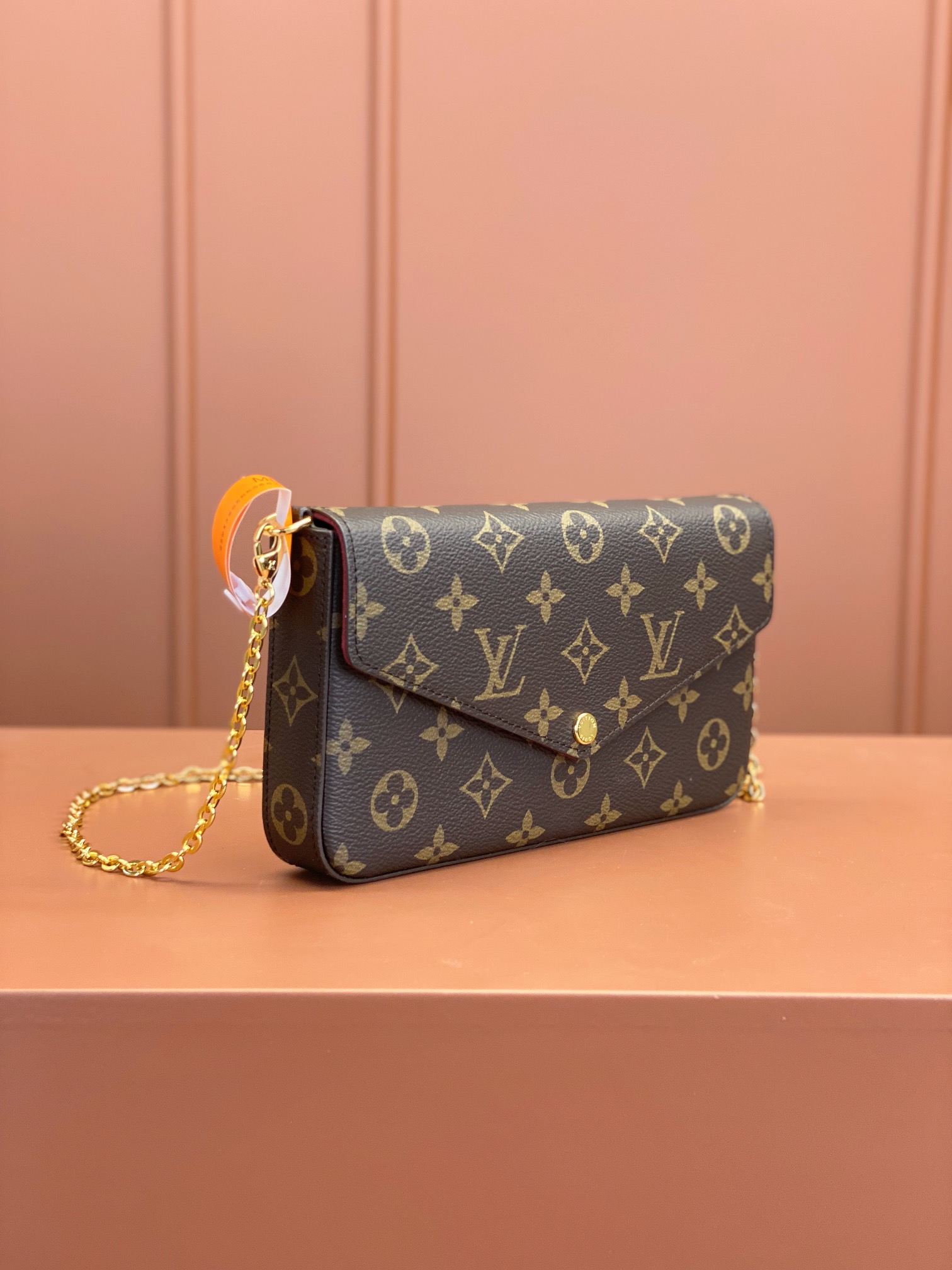 Louis Vuitton POCHETTE FÉLICIE Chain Bag M81896