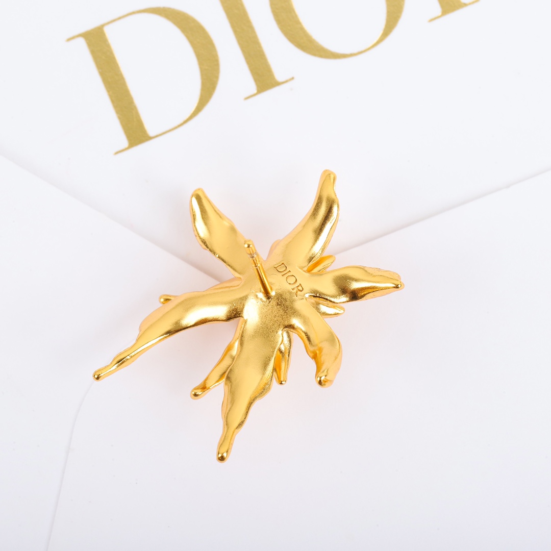 Dior Natural Stone Thistle Earrings