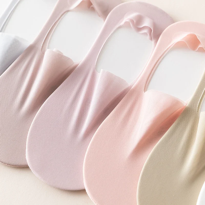 👍2024 New Arrival- 50% OFF💥Ultra Thin Ice Silk Cotton Bottom Mesh Socks (1 Sets 3 Pairs)
