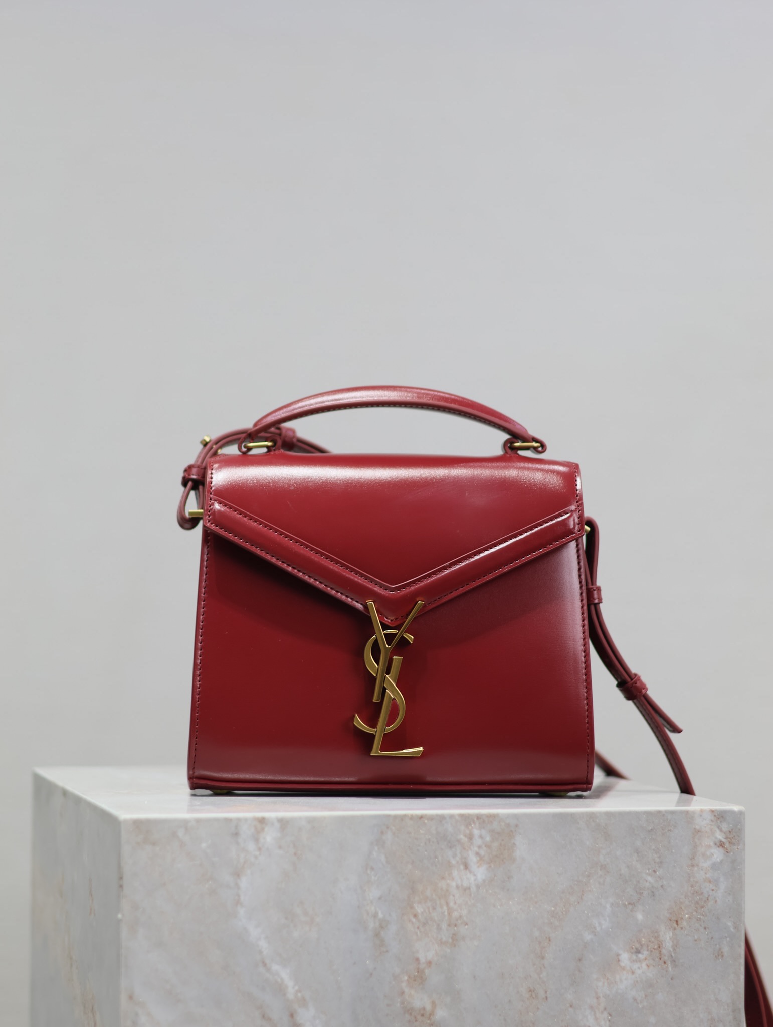 Yves Saint Laurent CASSANDRA mini handbag 602716