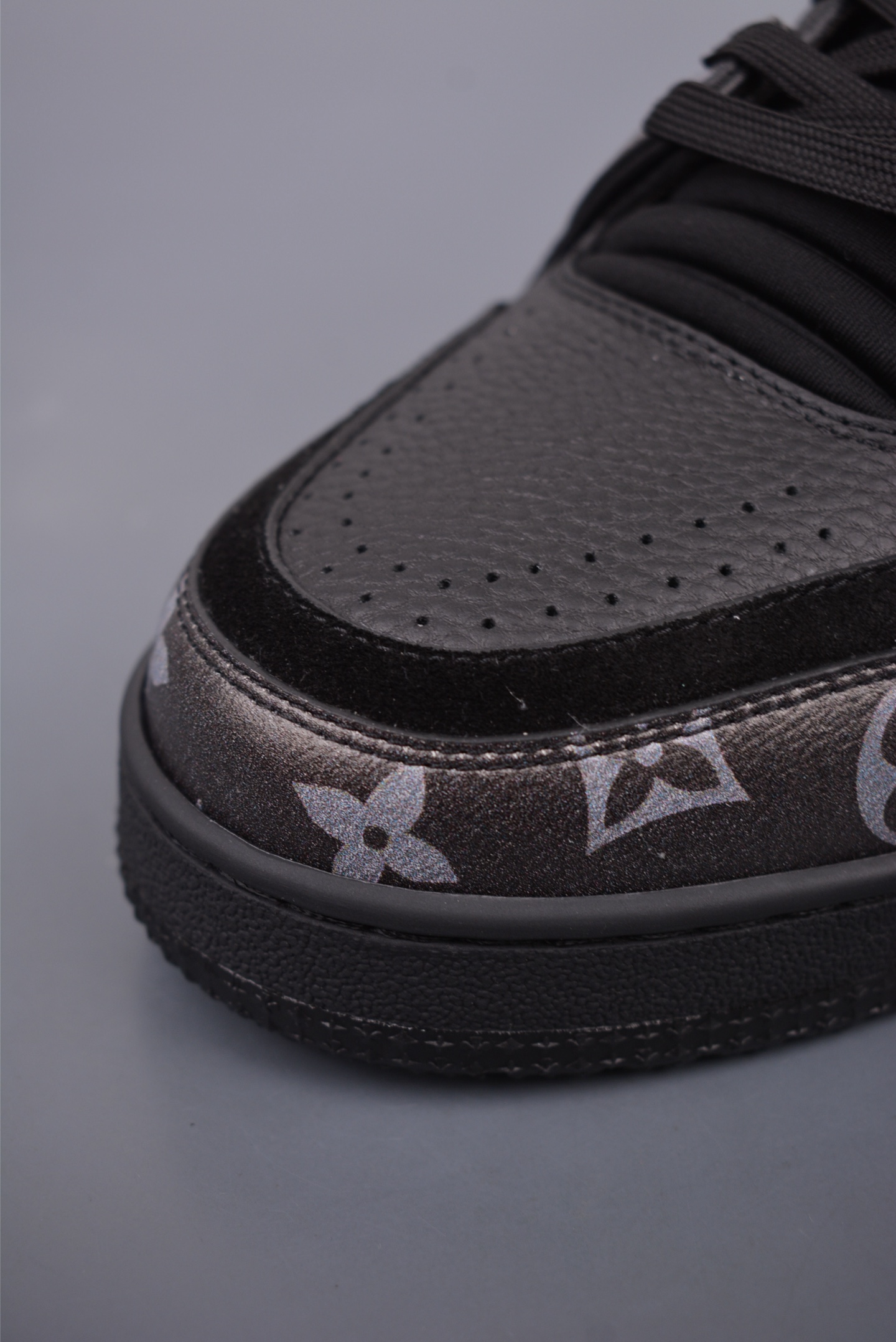 Louis Vuitton Trainer Sneaker Low Black Grey Print 1ADH4A