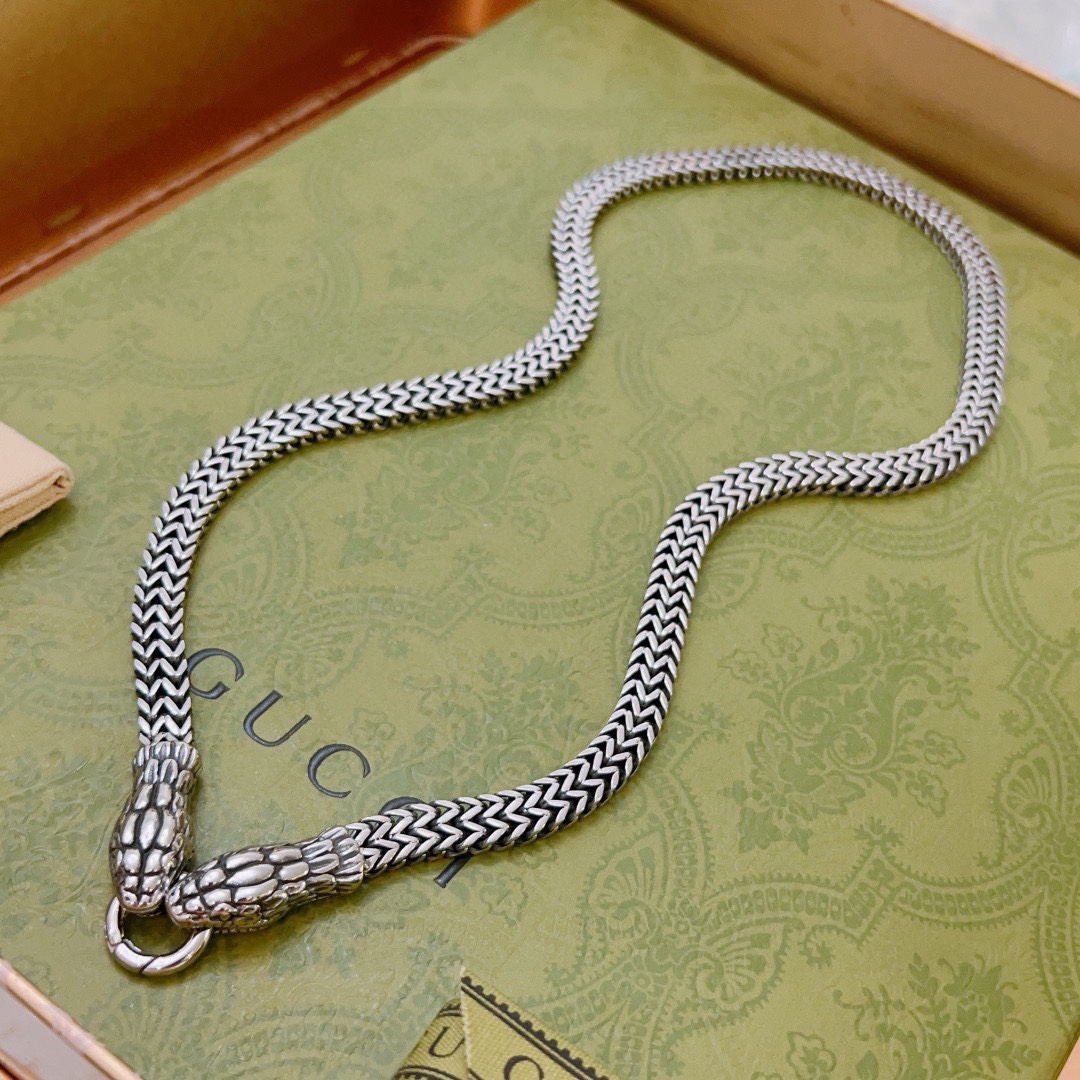 Gucci Anger Forest Series New Two-Headed Snake Vintage Necklace