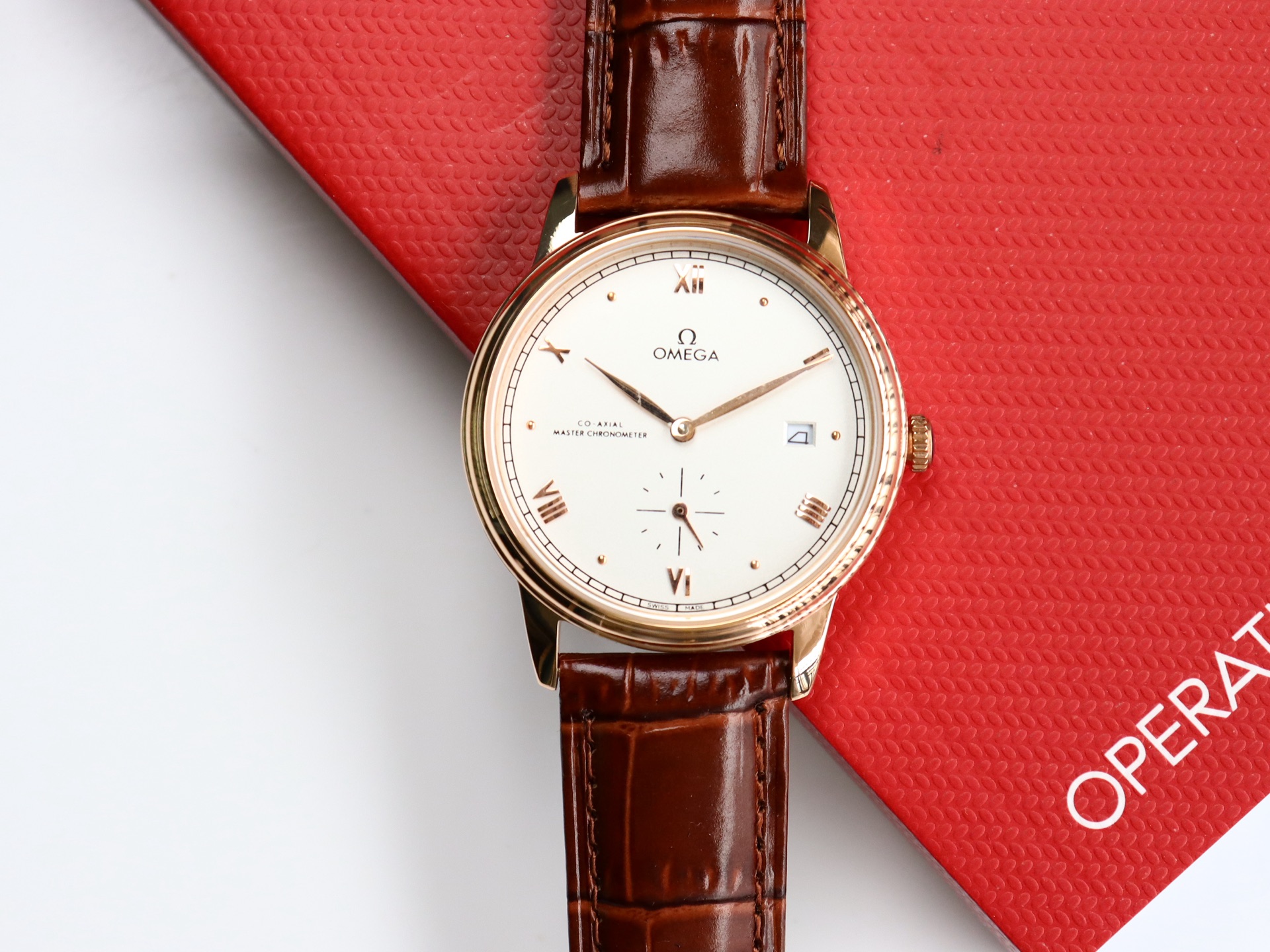 Omega De Ville series two-hand semi-mechanical men's watch