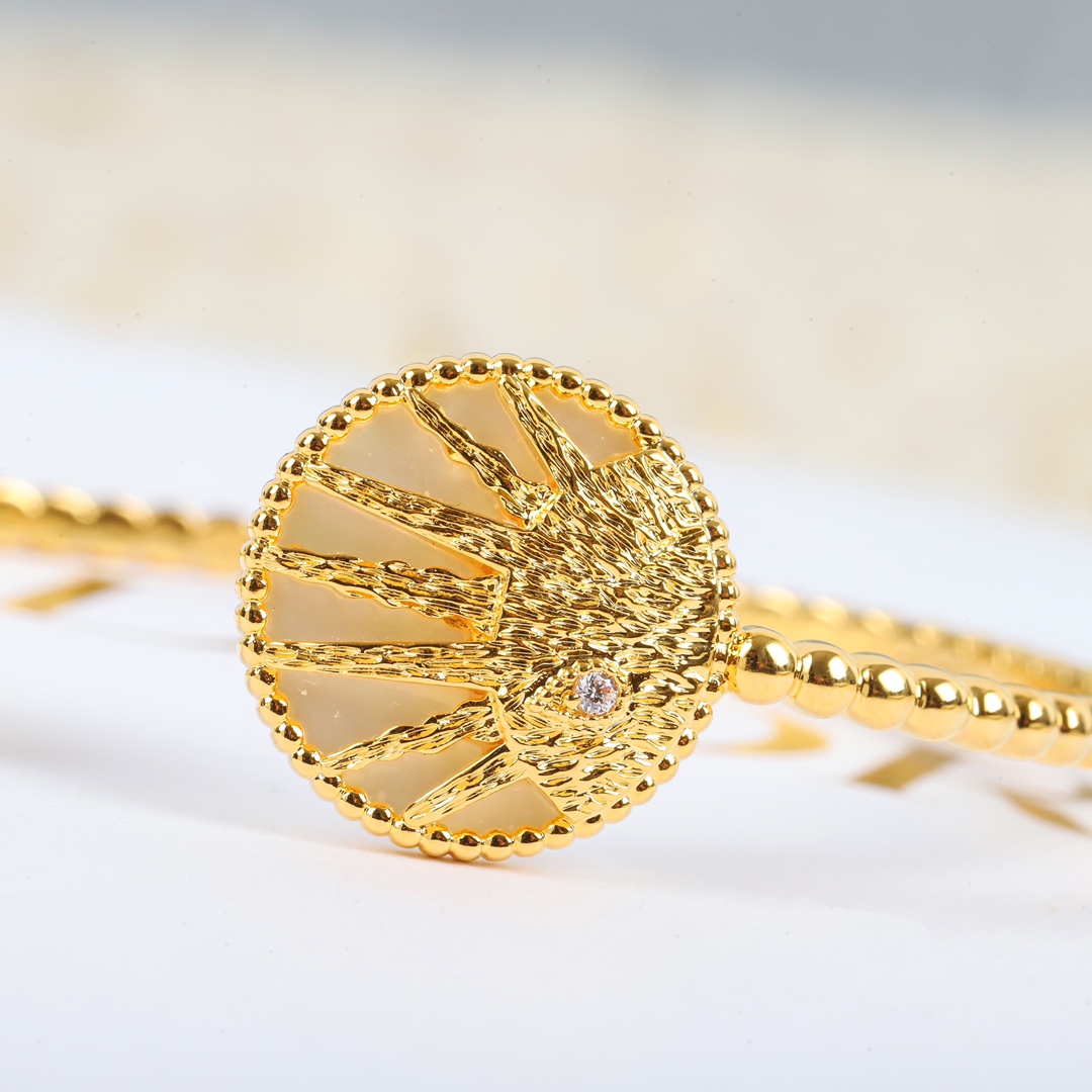 Dior ROSE DES VENTS open bracelet