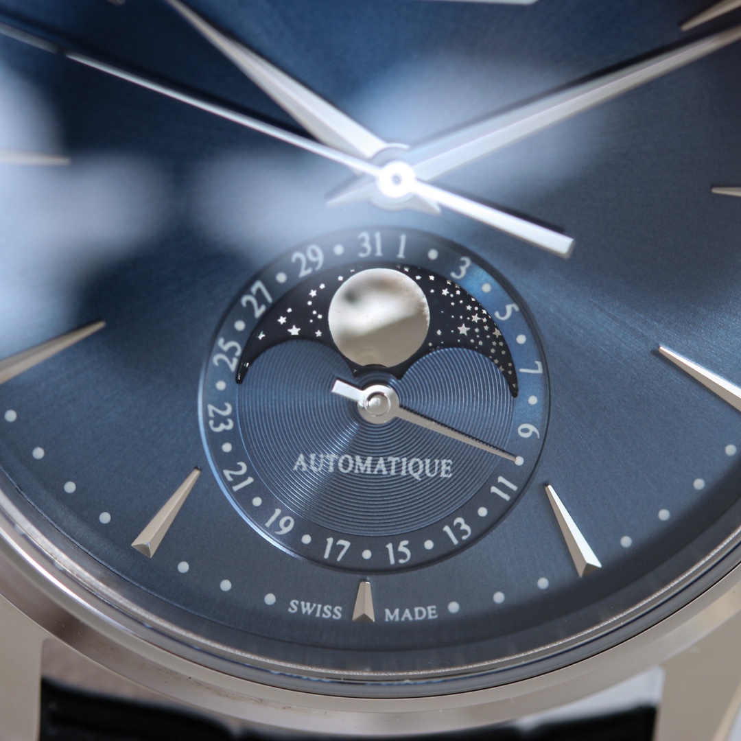 Jaeger-LeCoultre Master Moon Phase Series Formal Men's Watch Q1368420