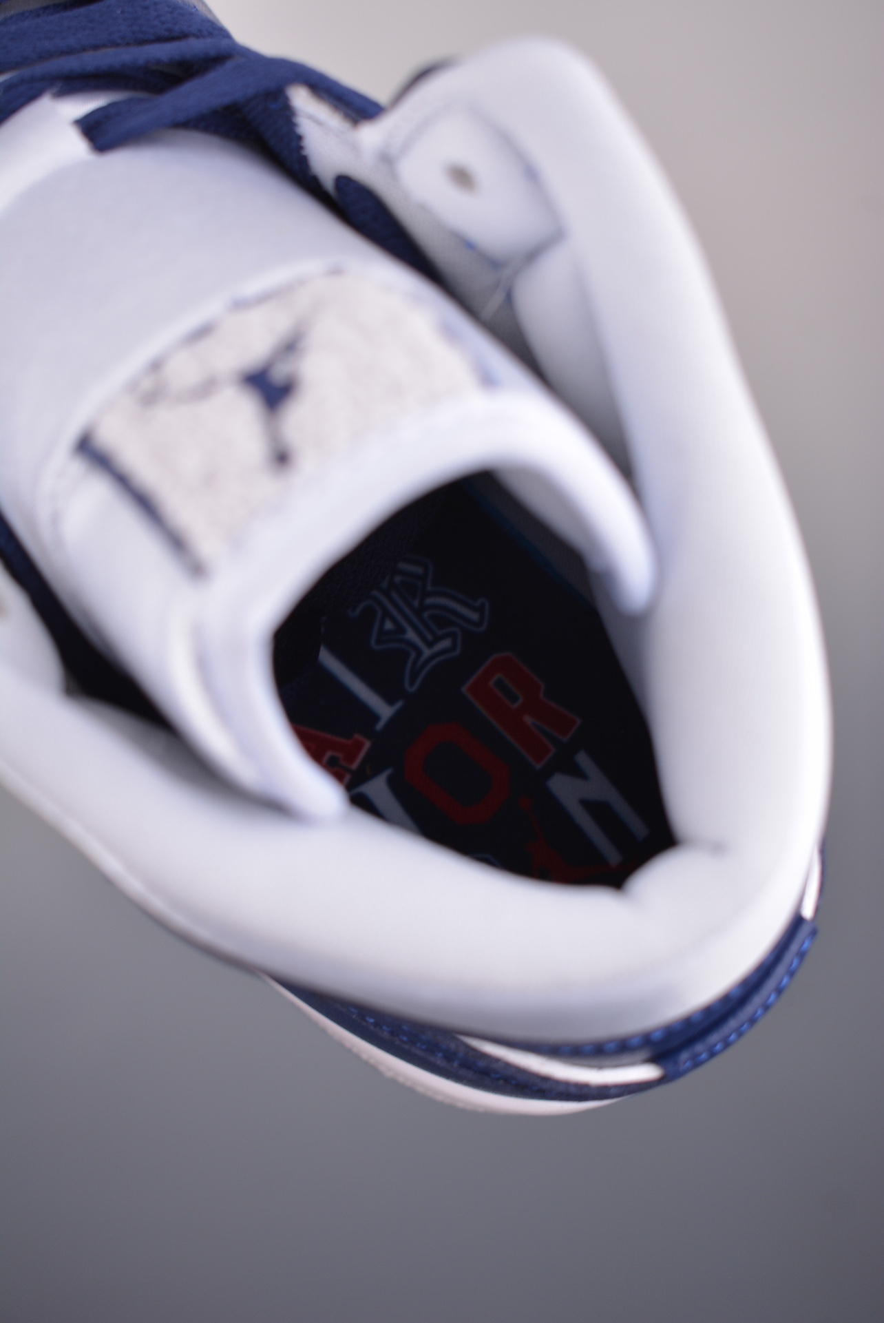 Air Jordan 1 Mid Silk Blue  FZ8777-044