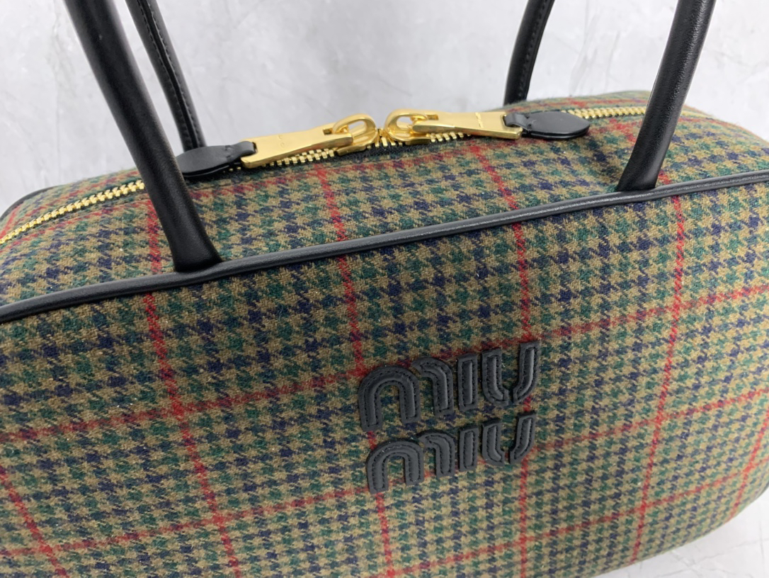 Miu Miu houndstooth briefcase 5BB117