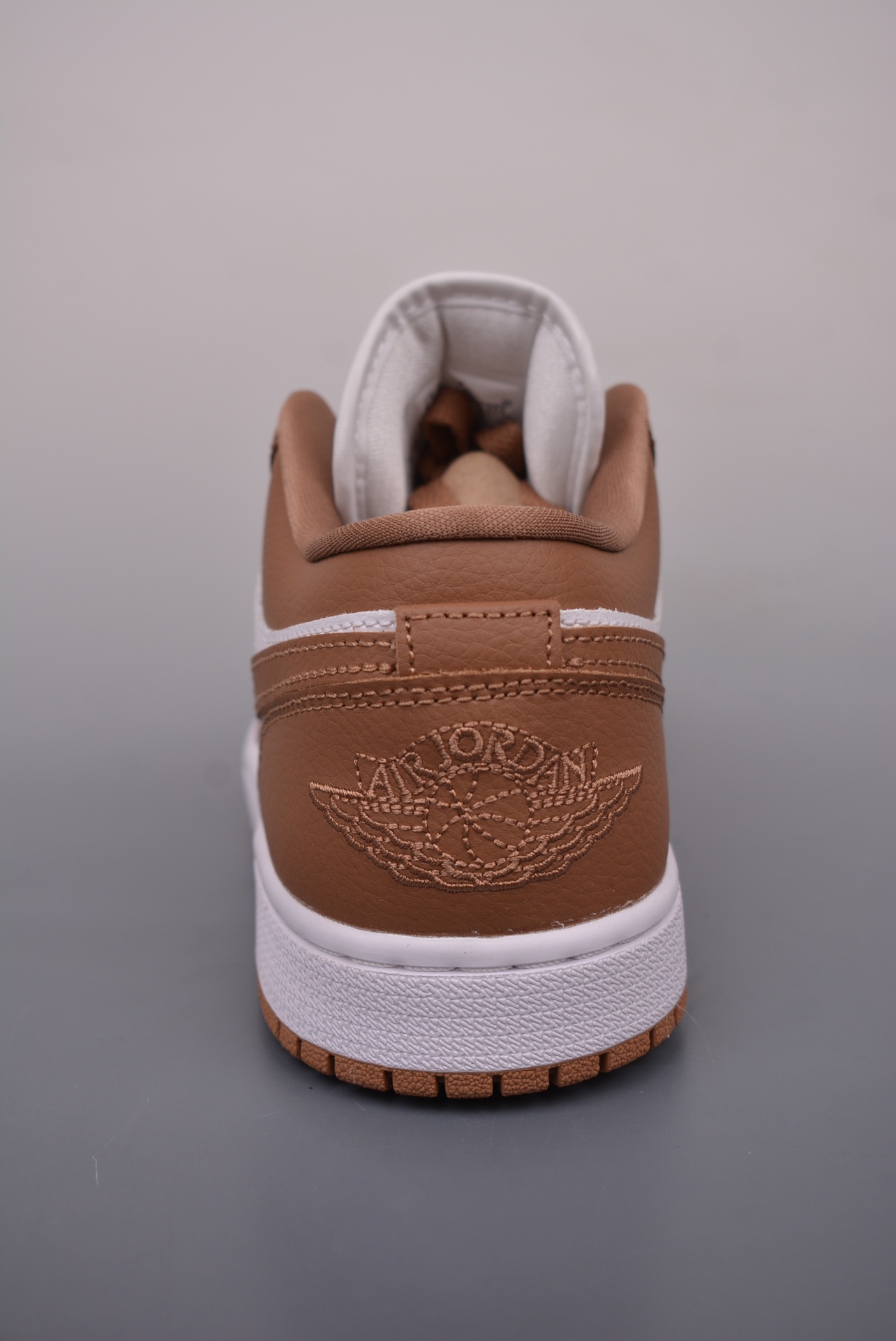Air Jordan 1 Low GS Archaeo Brown brown and white DC0774-202