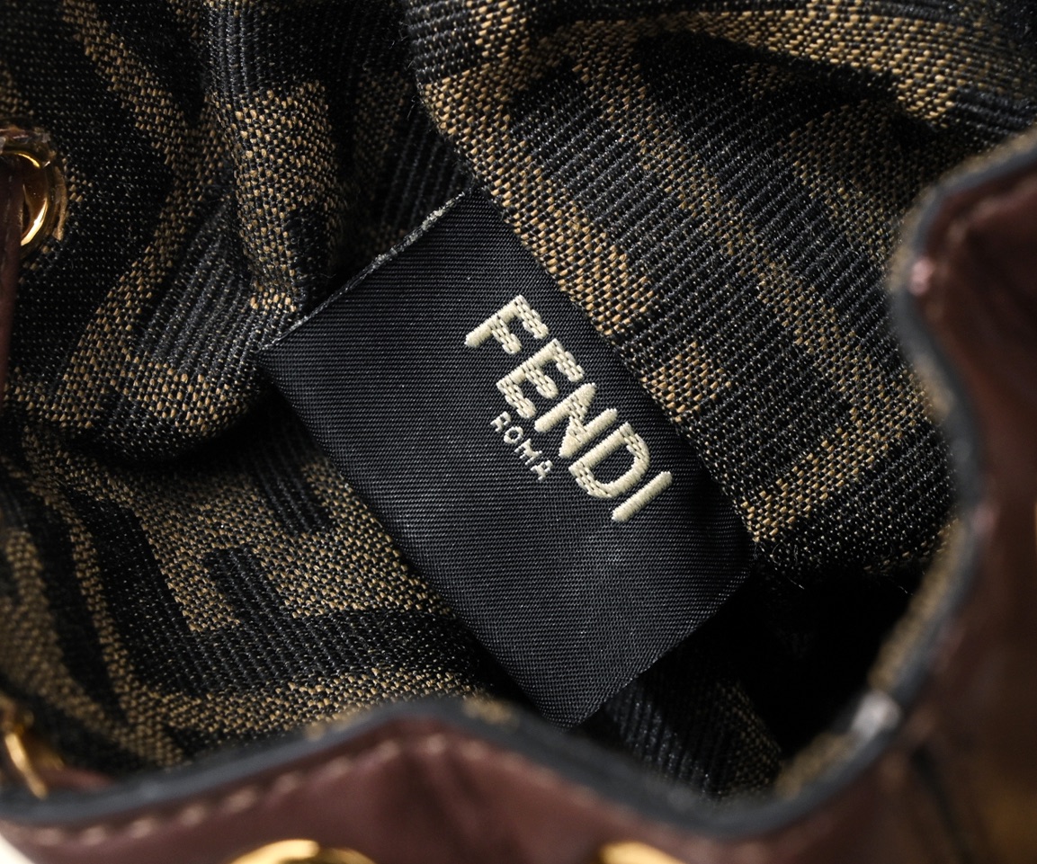 FENDI Braided Handle Bucket Bag 0189