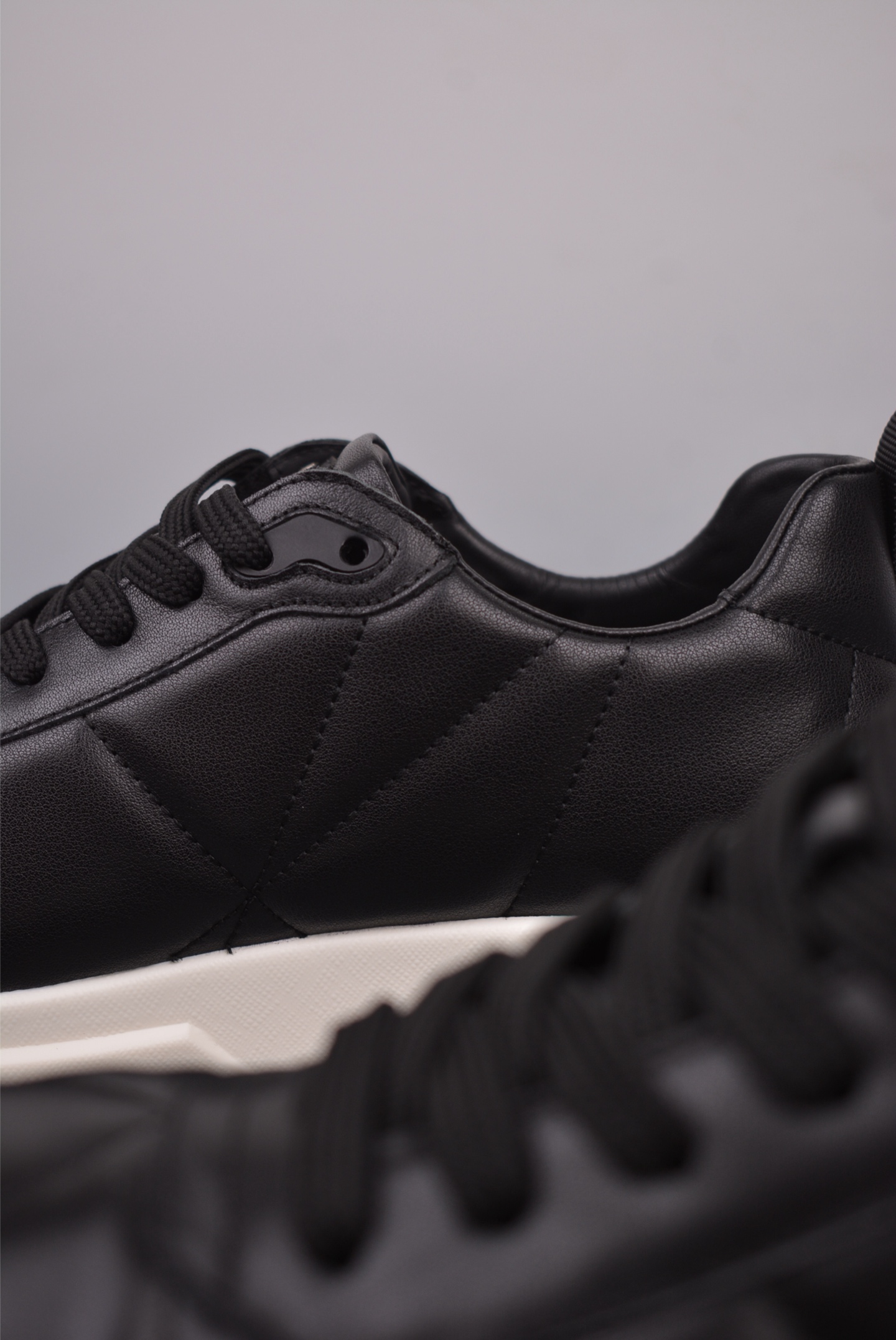 Prada PRAX 01 Triangle Logo Leather Sneakers Diamond Black and White 3D988M_3LF5_FG000