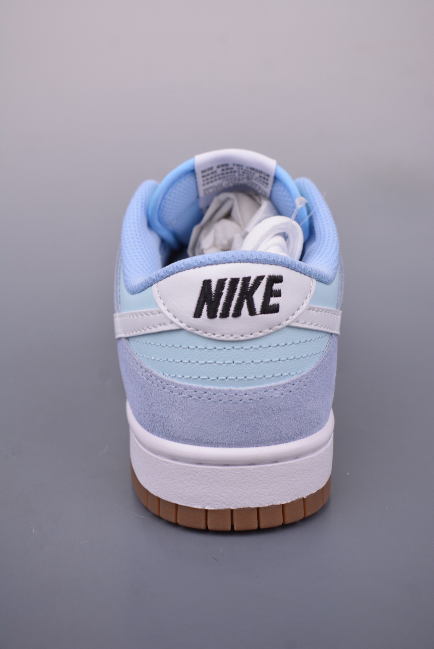 Nike SB Dunk Low Pro PRM sneakers Blue and White Rubber Sole IB6399-400