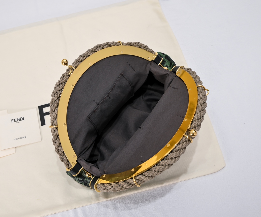 FENDI Shell Cloud Bag 7739