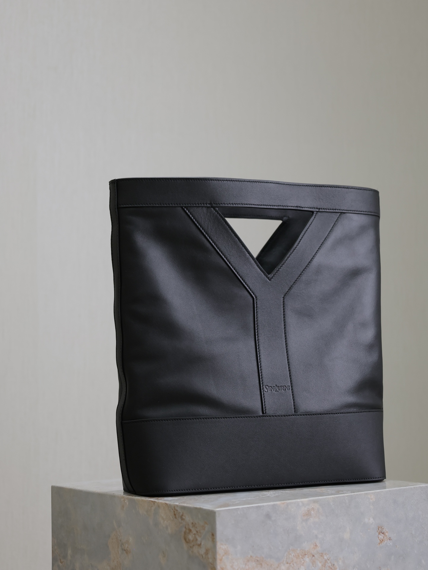 Yves Saint Laurent 24ss Autumn and Winter Limited Briefcase 817603