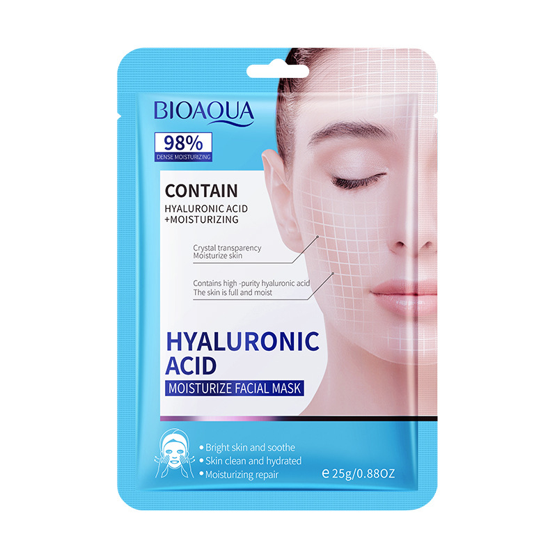 Hyaluronic acid moisturizes collagen and contains vitamin E to keep the skin vibrant and healthy