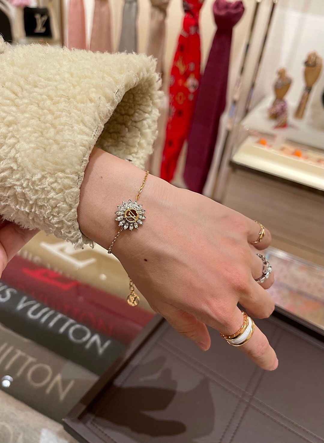 Louis Vuitton Flower Marquise Diamond Bracelet