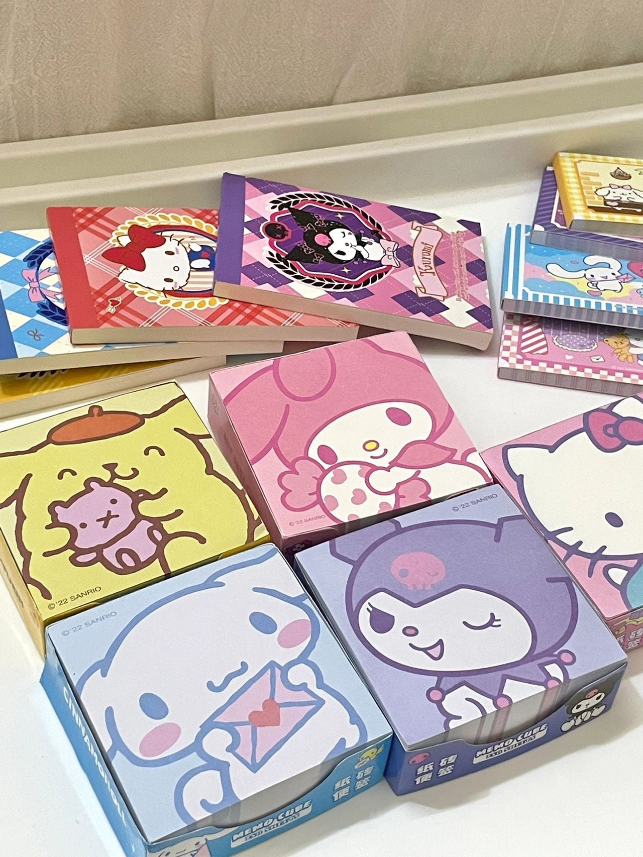 Sanrio Sticky Notes Non-pasteable (5 Pack 250 Sheets) | Markers Flags Memo Students Home Office Roommates Gifts Tab Supplies