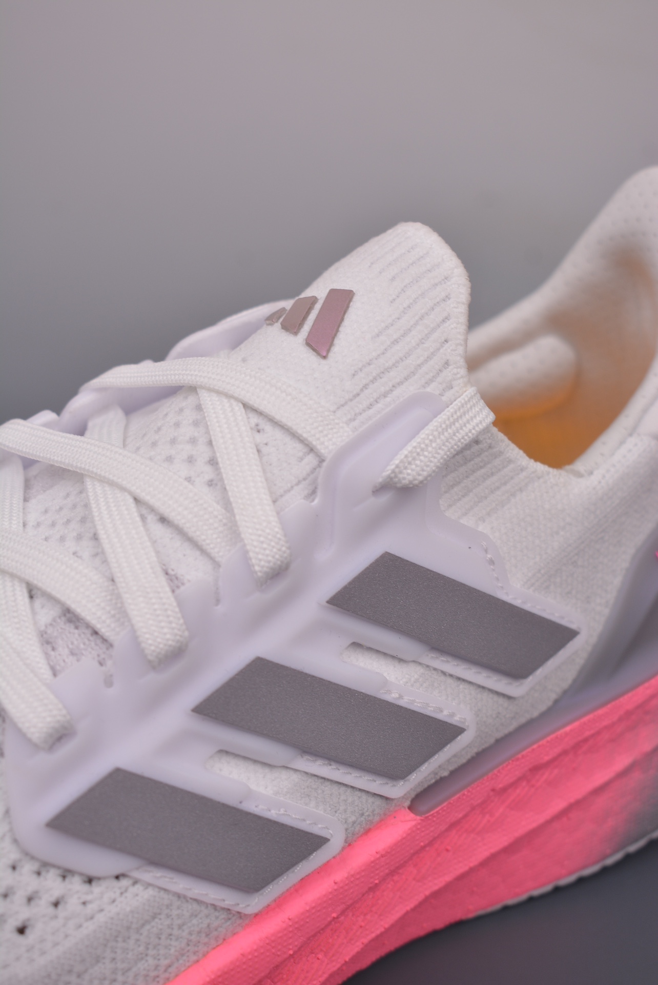 Adidas Ultra Boost 5X White Lucid Pink 2025 ID8810