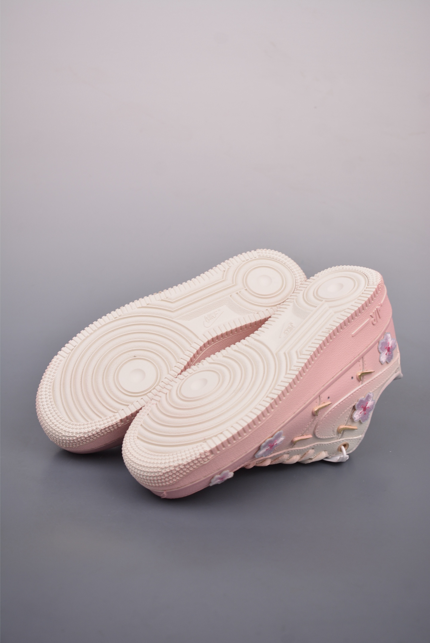 Nike Air Force 1 07 Low Sakura Love FC3654-121