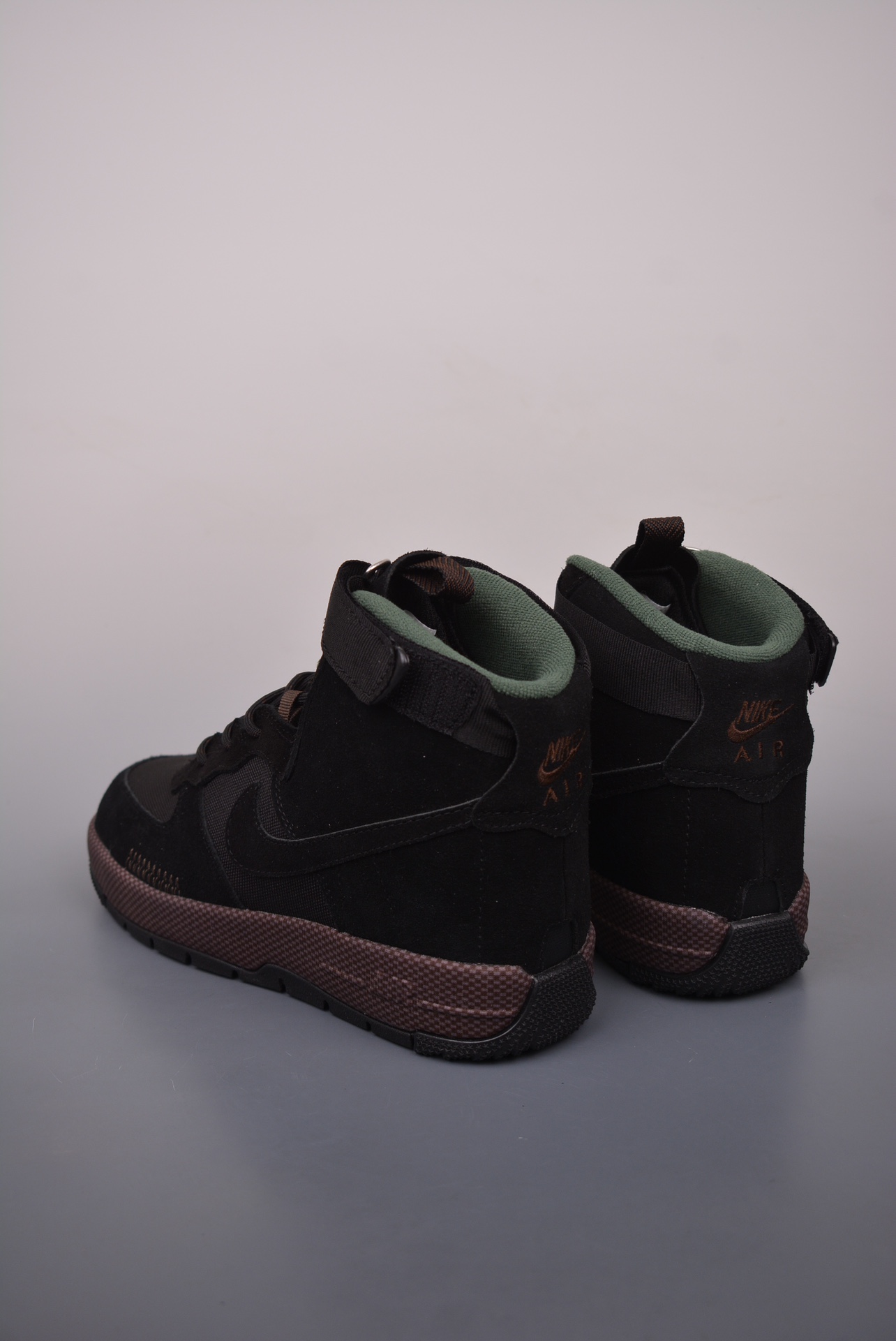 Nike WMNS Air Force 1 Wild HighBlackBrown FB2348-300
