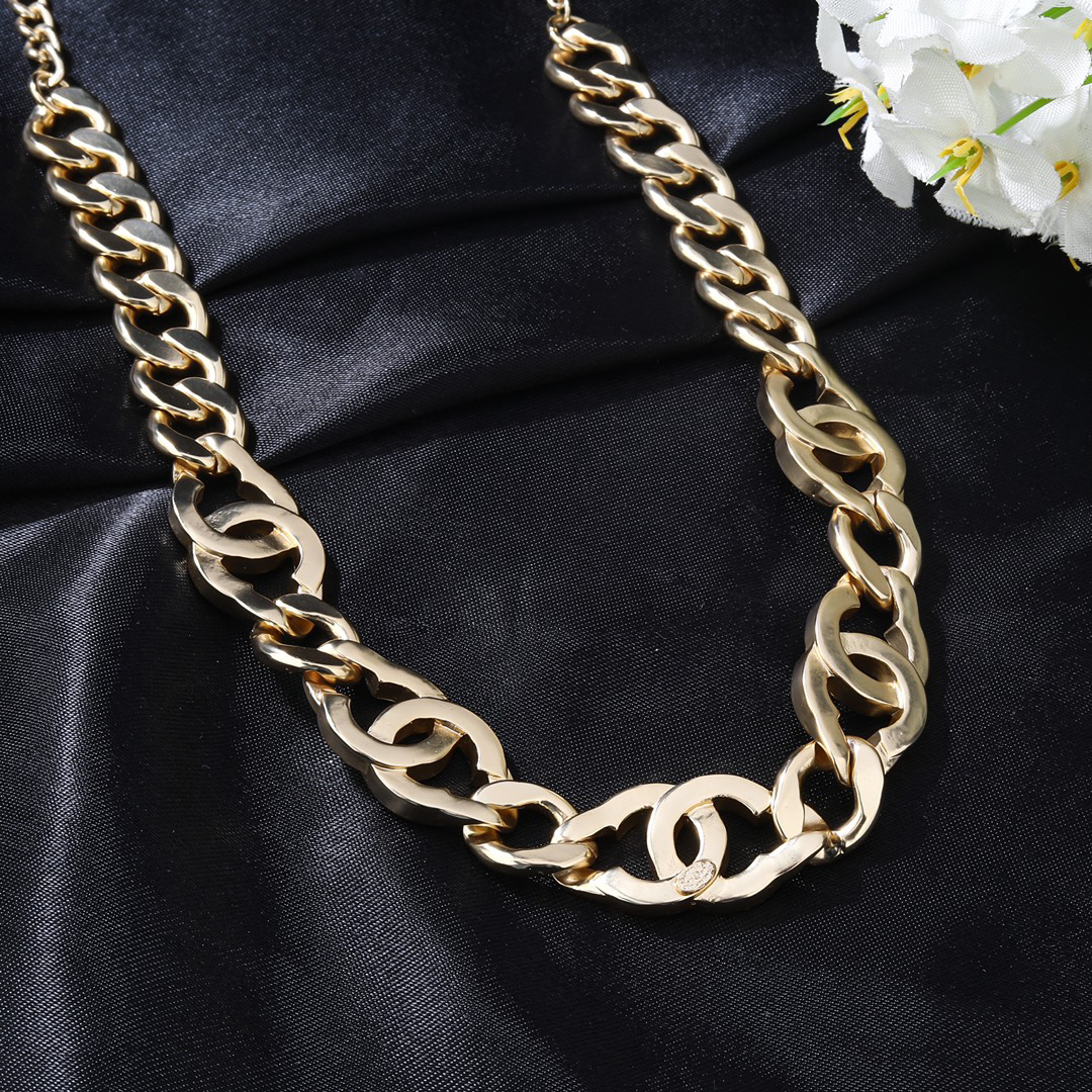 Chanel diamond chain necklace