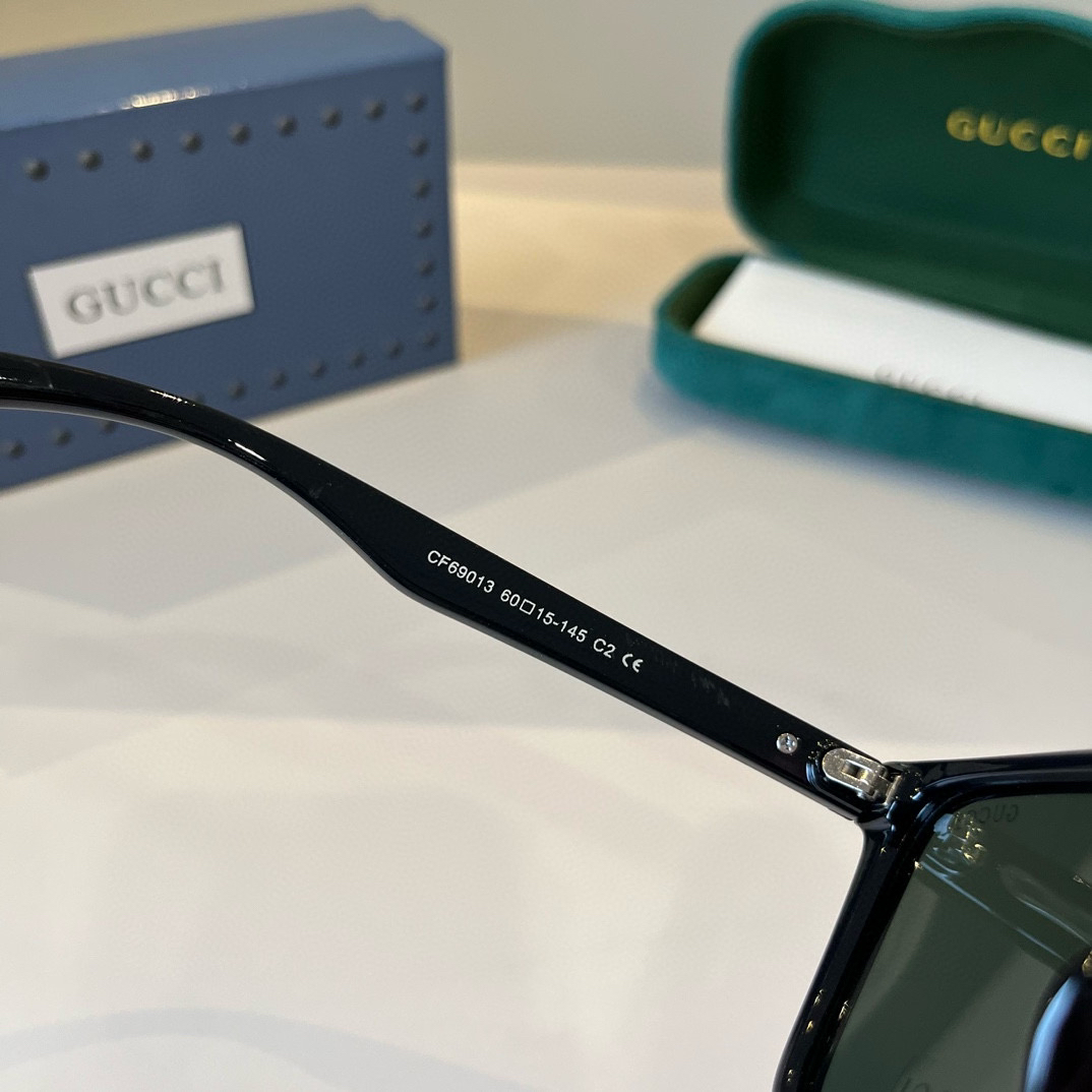 Gucci Square Frame Sunglasses