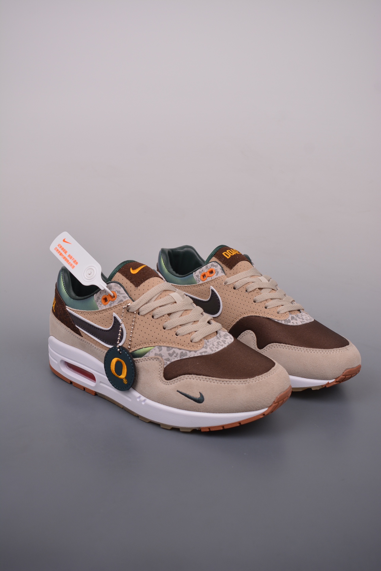 Division Street x Nike Air Max 1 ’87 PremiumUniversity of Oregon HQ2640-200