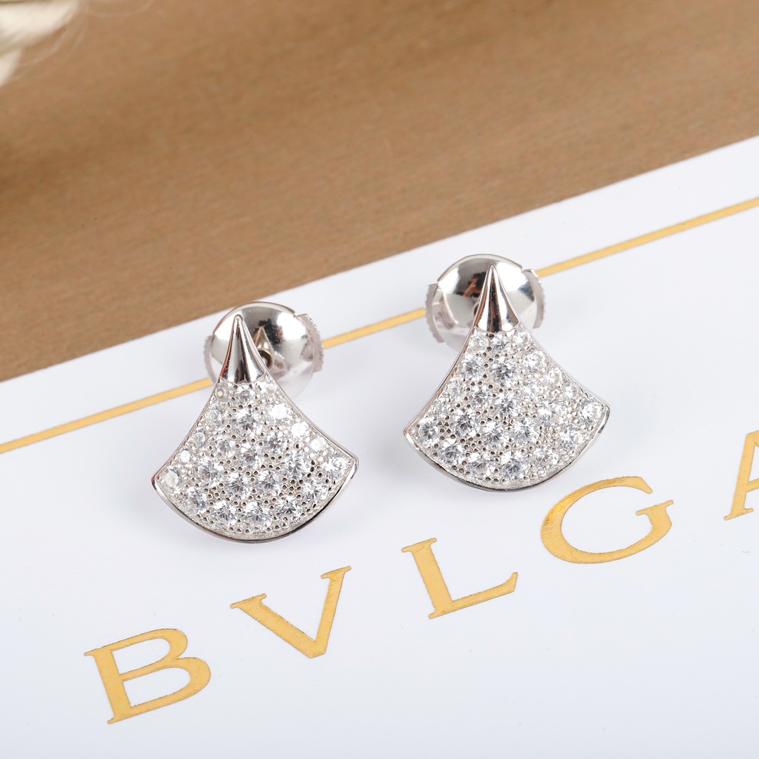 Bulgari fan-shaped diamond earrings