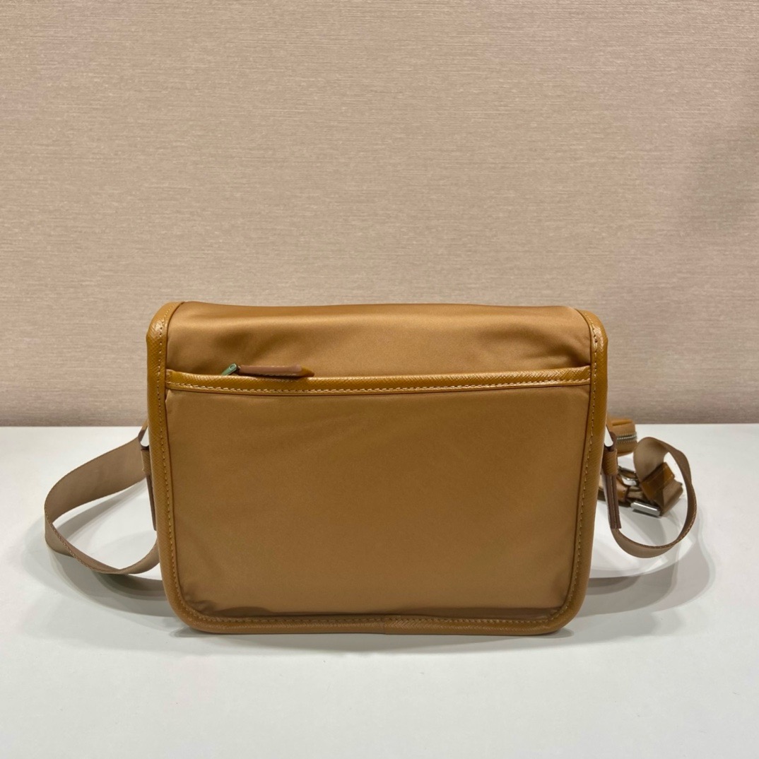 Prada 3 in 1 messenger bag 2VD034