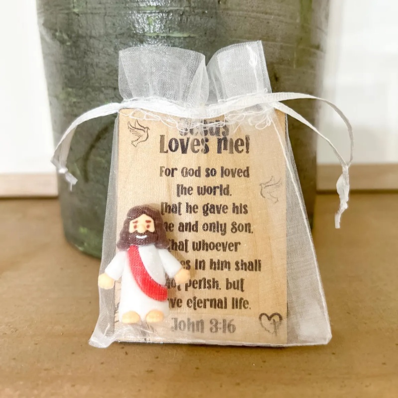 Pocket Jesus with Wooden Card