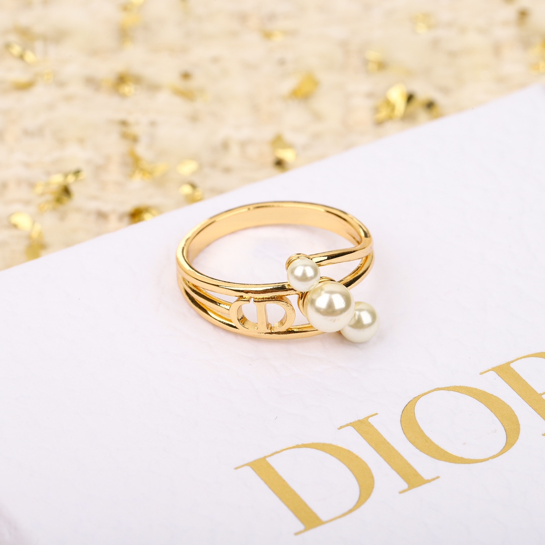 Dior Pearl Ring