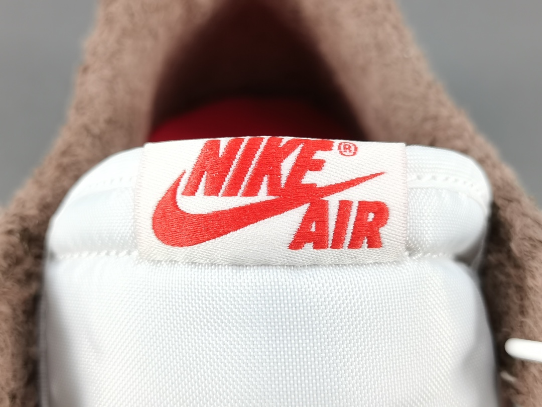 Nike Air Jordan 1 Low OGYear of the Rabbit DV1312-200