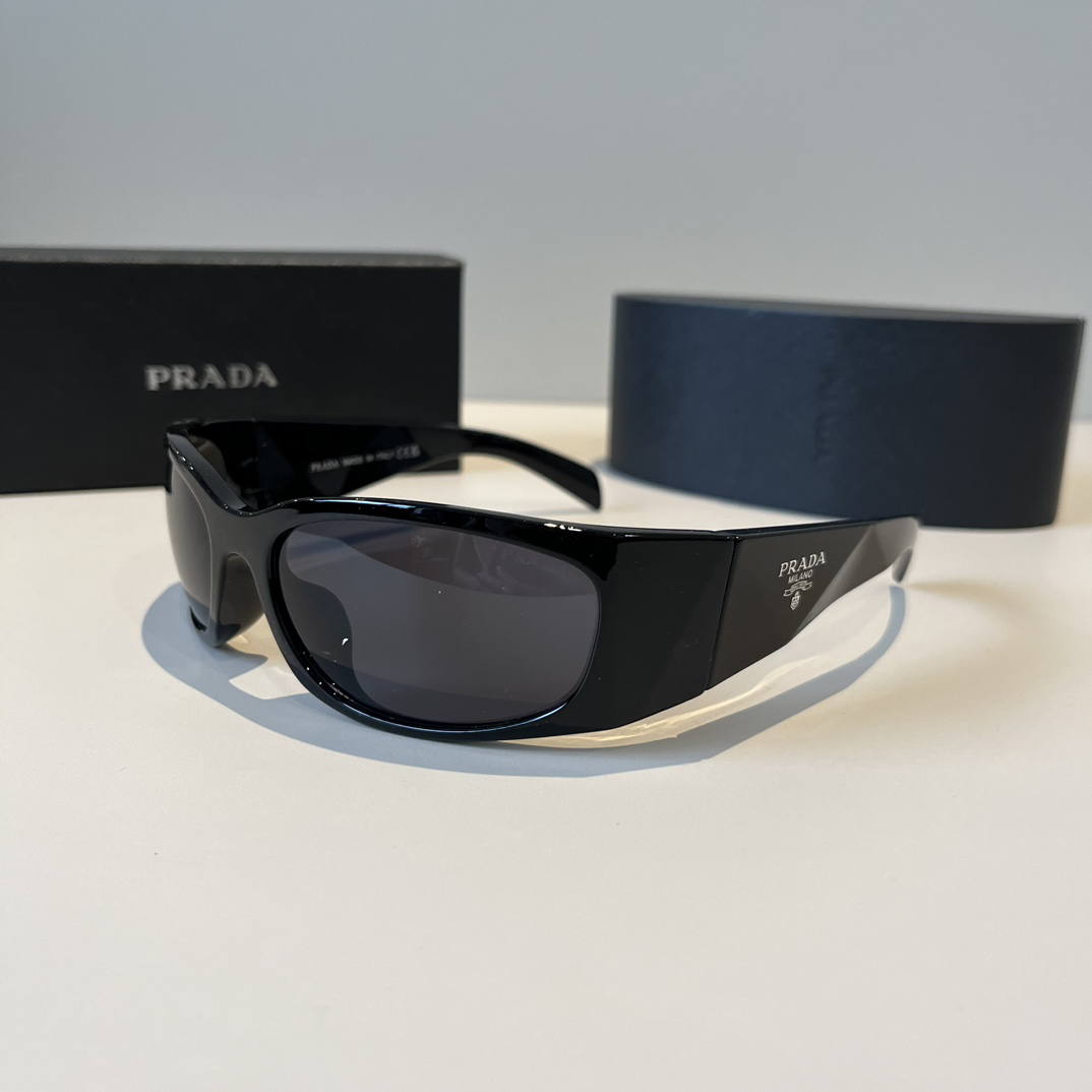 Prada round frame sunglasses