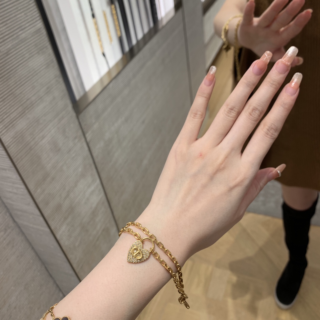 Dior CD heart necklace bracelet