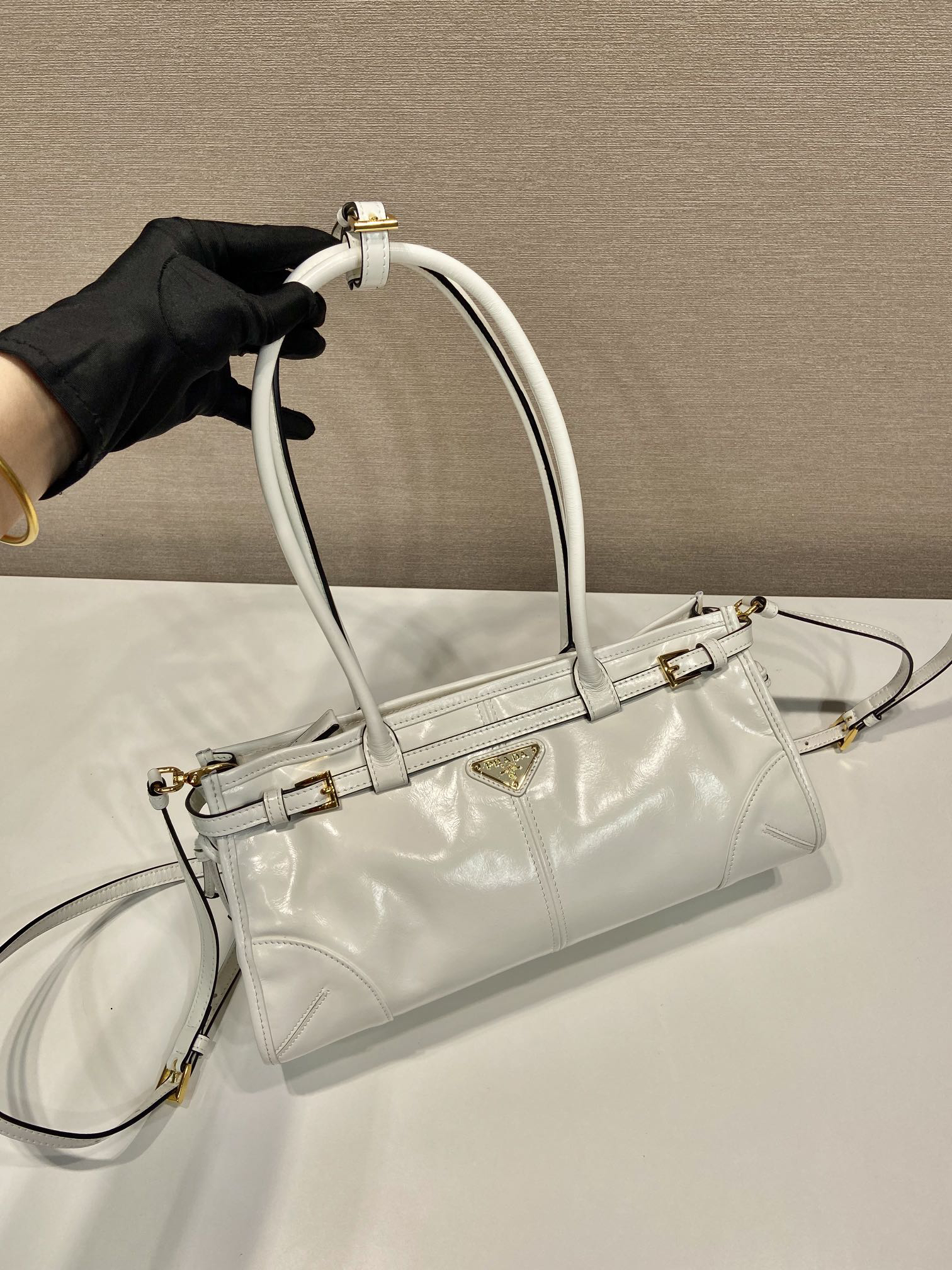 Prada lussolf waxed leather handbag 1BA426