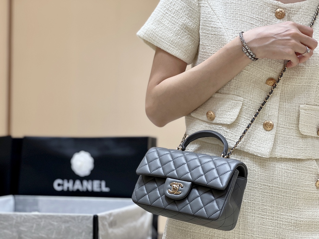 Chanel 23S cf mini handle AS2431