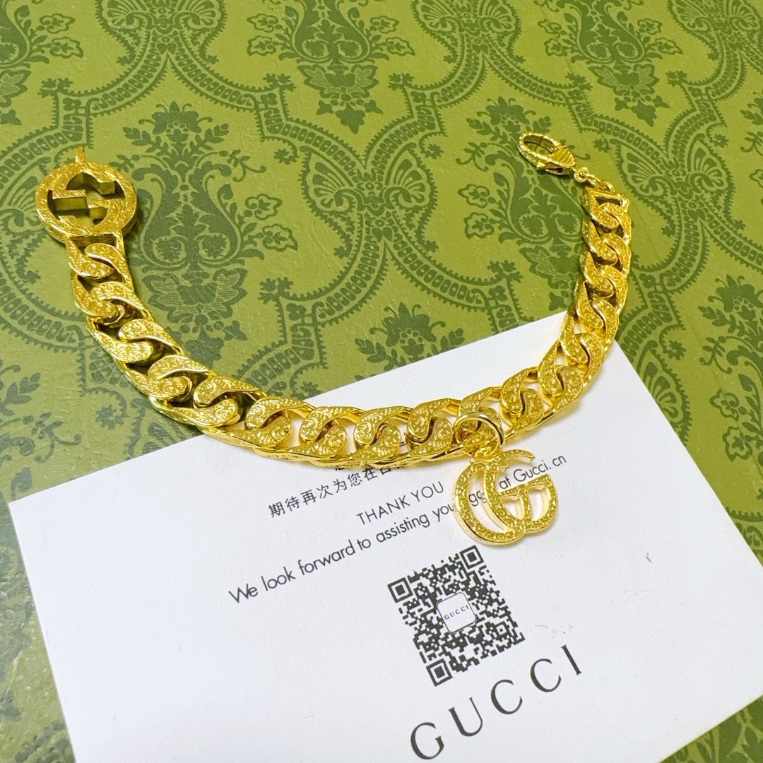 Gucci GG flat chain gold bracelet