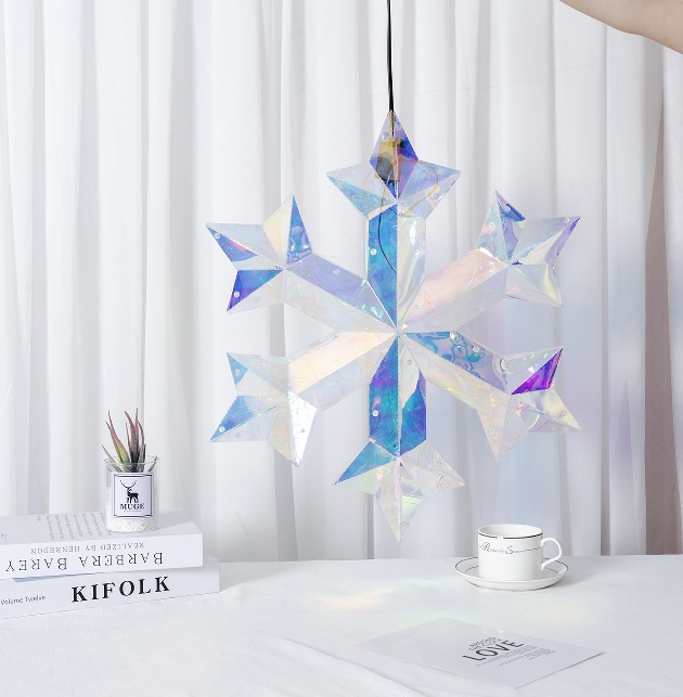 Festive LED Star & Snowflake Hanging Lights – USB & Battery Powered Holiday Decorations - 50 x 6 x 50 cm (19.7 x 2.4 x 19.7 inches)