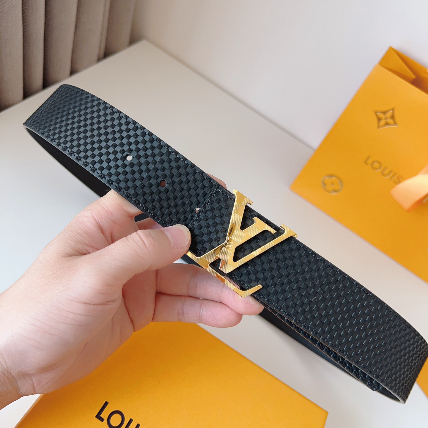 Louis Vuitton Square Embossed Cowhide Leather Belt 4CM Width