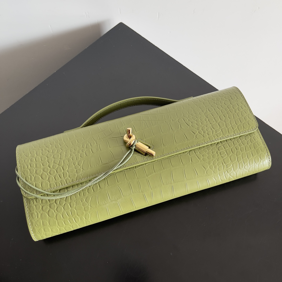 Bottega Veneta Andiamo rare crocodile leather handbag 741511