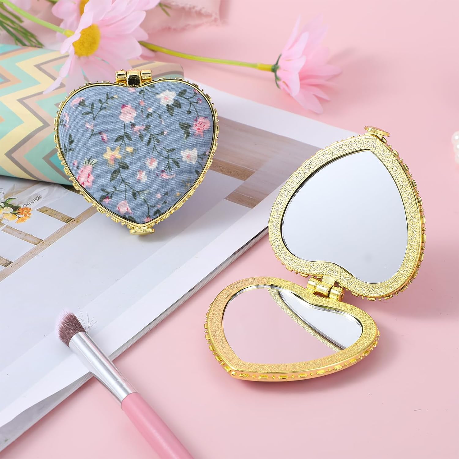 ❤️❤️Vintage Fabric Printed Double-Sided Folding Small Mirror 🔥(Pack of 4)