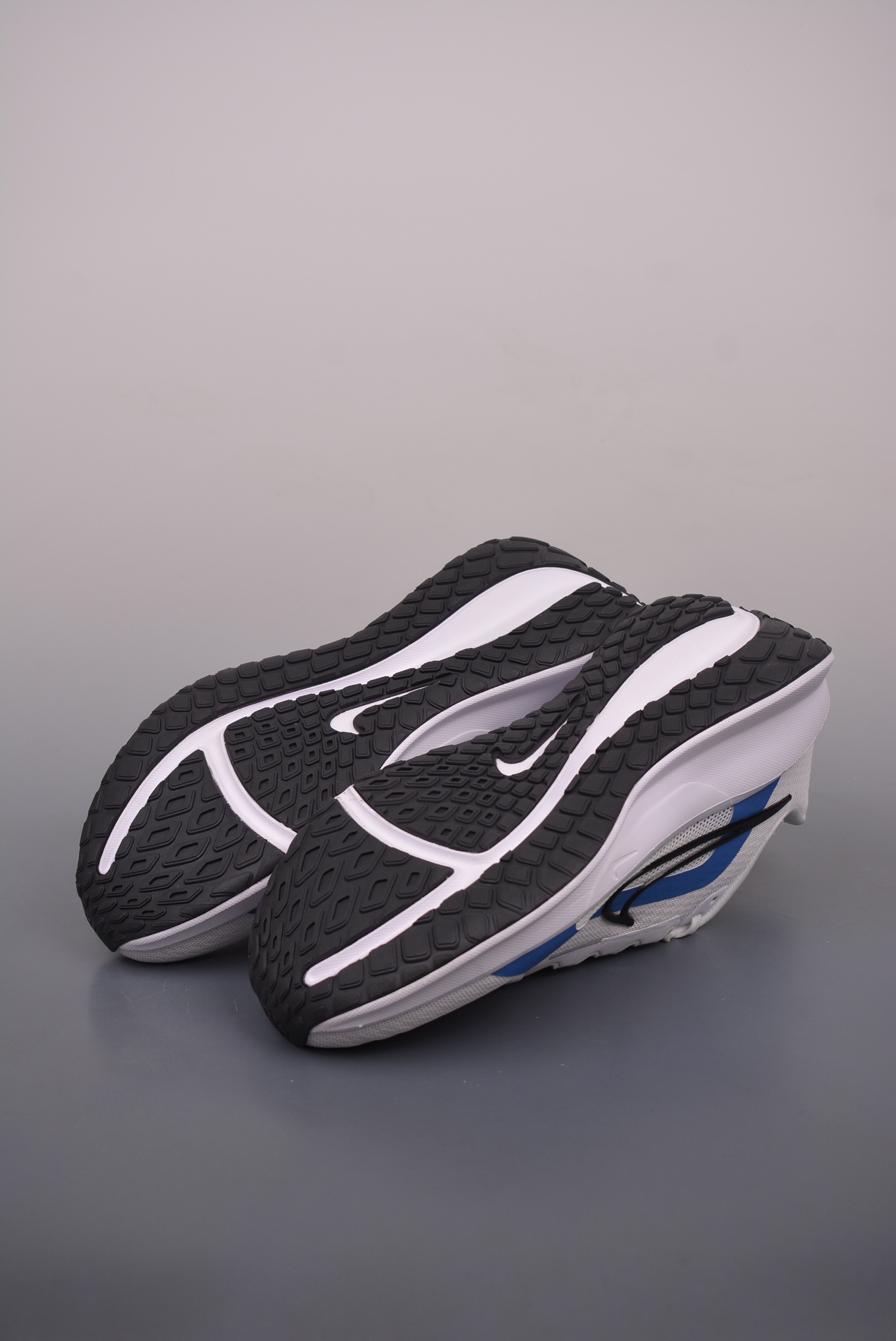 Nike Revolution 13 Wide Mesh White Blue FD6454-103