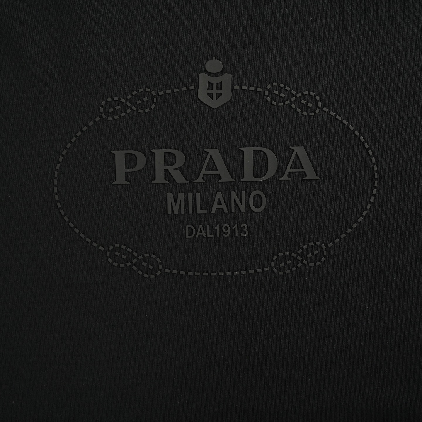 Prada 25ss embossed lettering short-sleeved shirt
