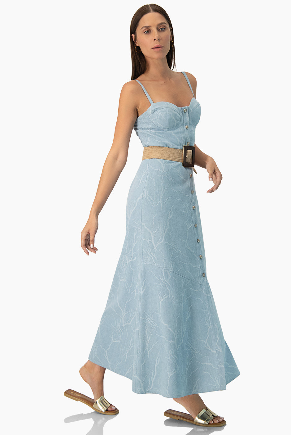 Maxi vestido con tirantes y botones