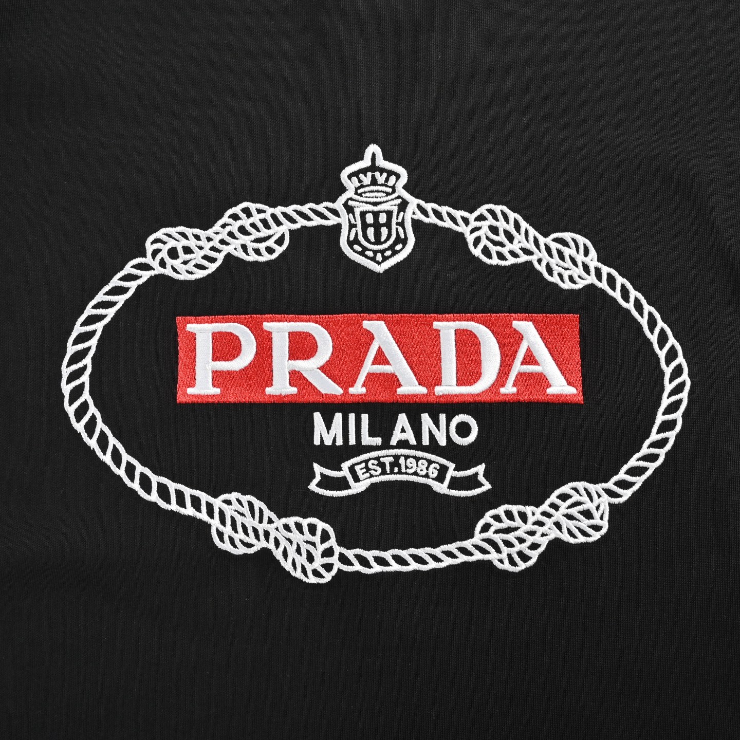 Prada 25ss round neck 3D embroidered short sleeves