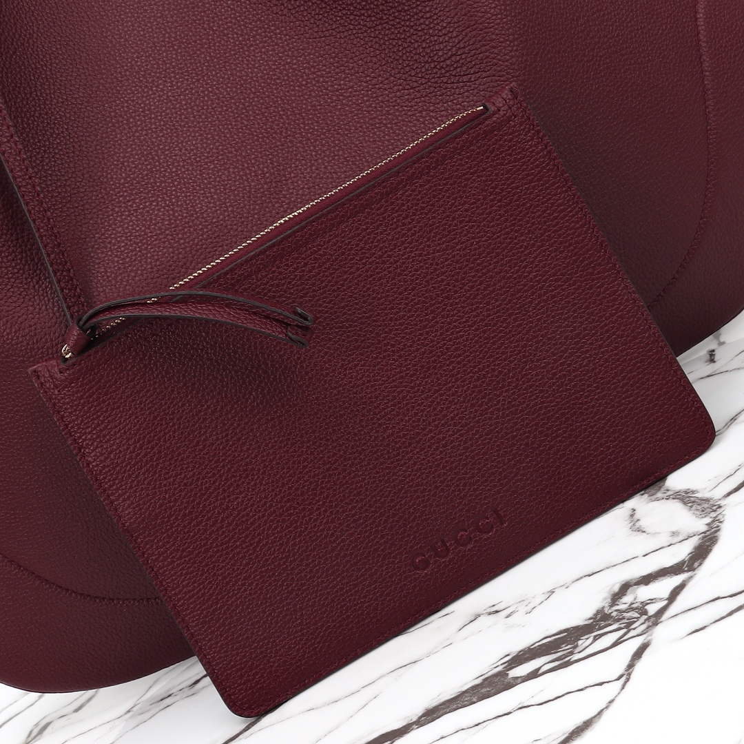 ci B large shoulder bag ‎820169 AAEJU 6248