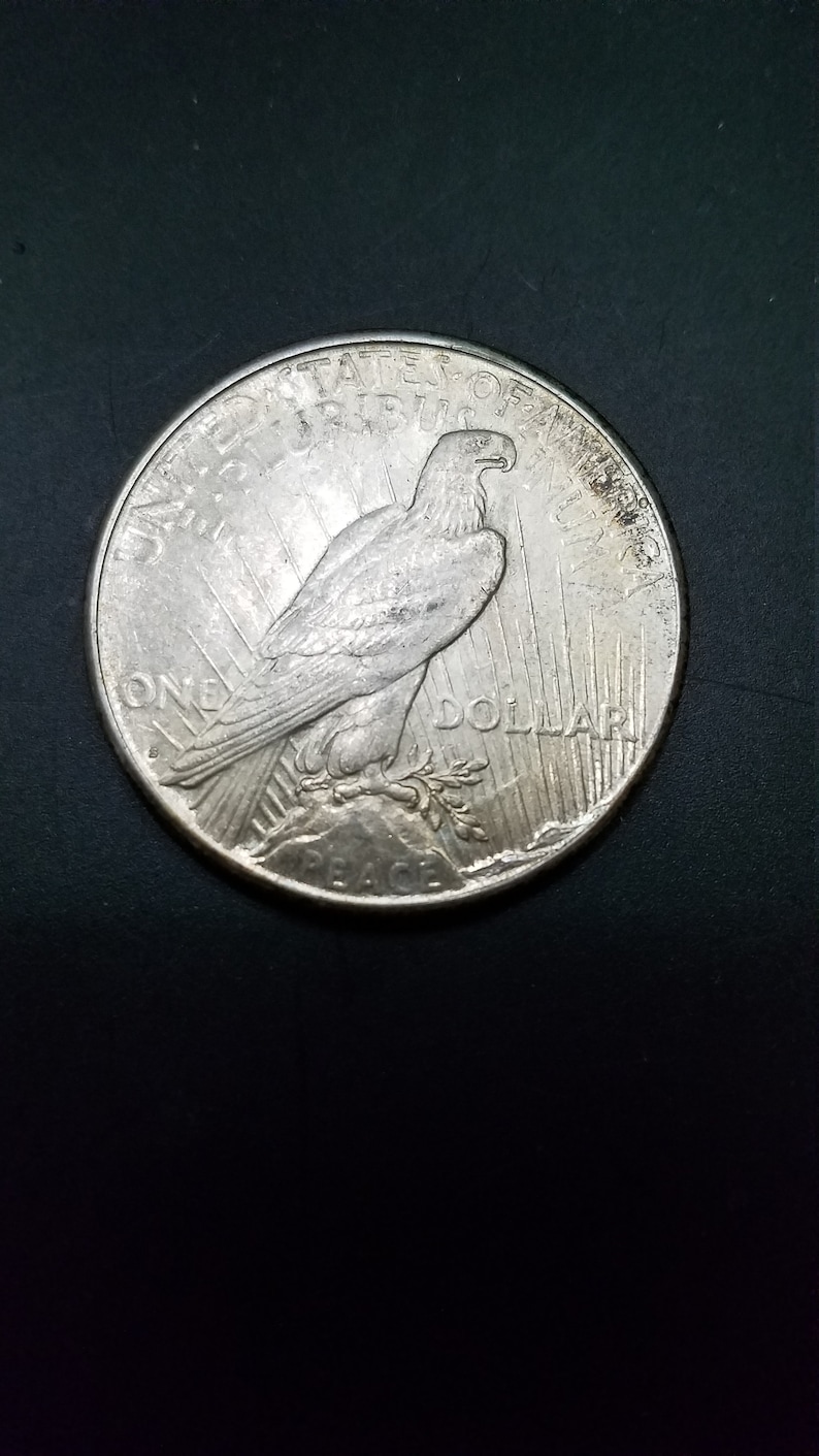 1923 S  Silver Peace Dollar ! AU - Key date Lot# 304