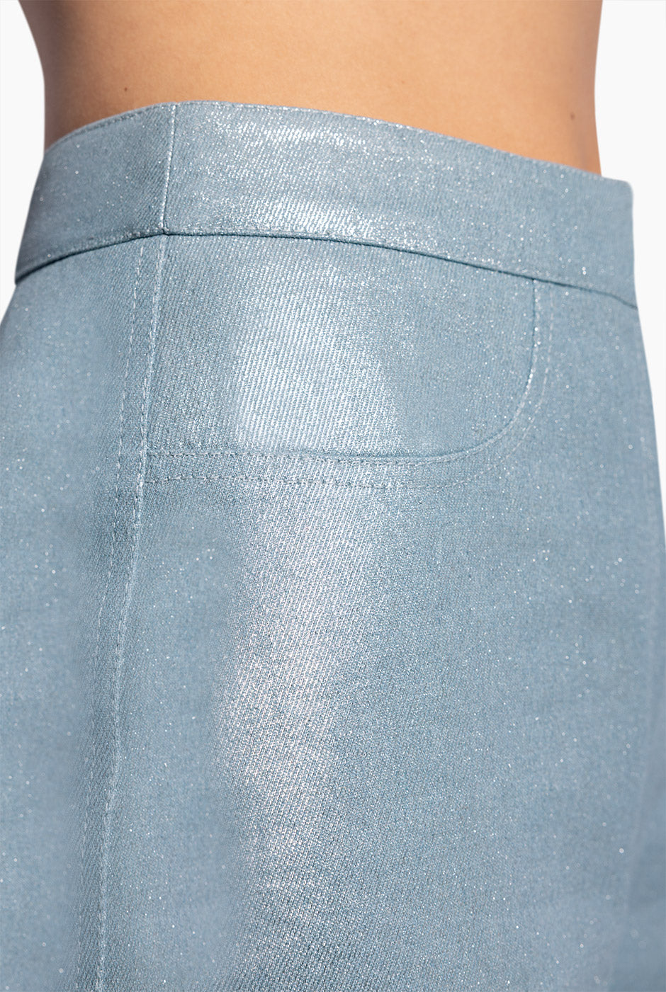 Pantalon denim semi campana
