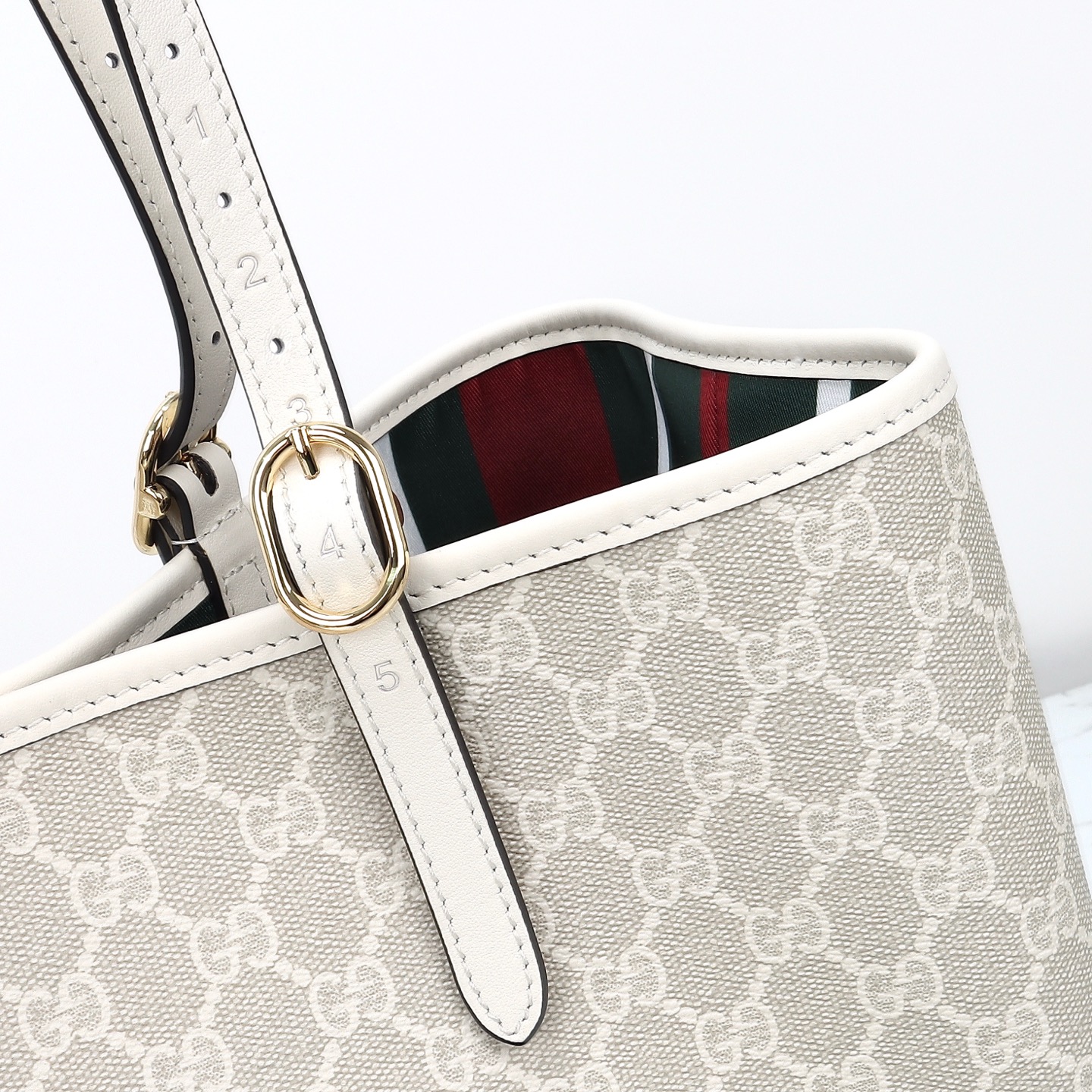 Gucci GG Emblem large tote bag ‎ 815213 FAD6L 9641